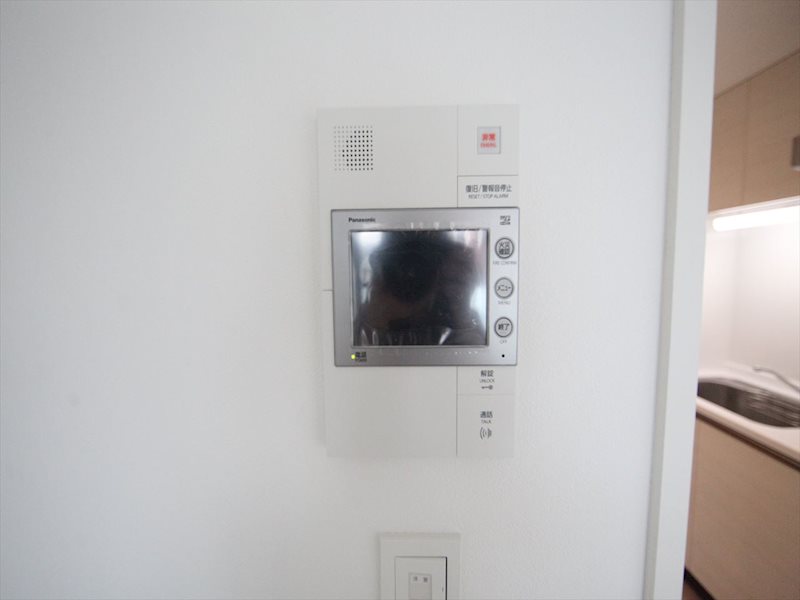 セキュリティ　TVモニター付きインターホン