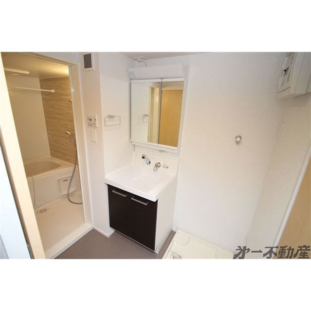 洗面設備　洗面化粧台