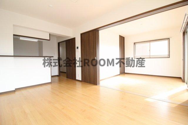 居室・リビング　ゆったり過ごせる居間です