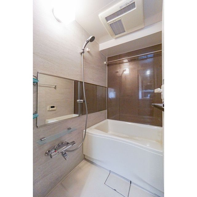 バス・シャワールーム　コンフォリア池袋DEUX　豊島区南池袋２