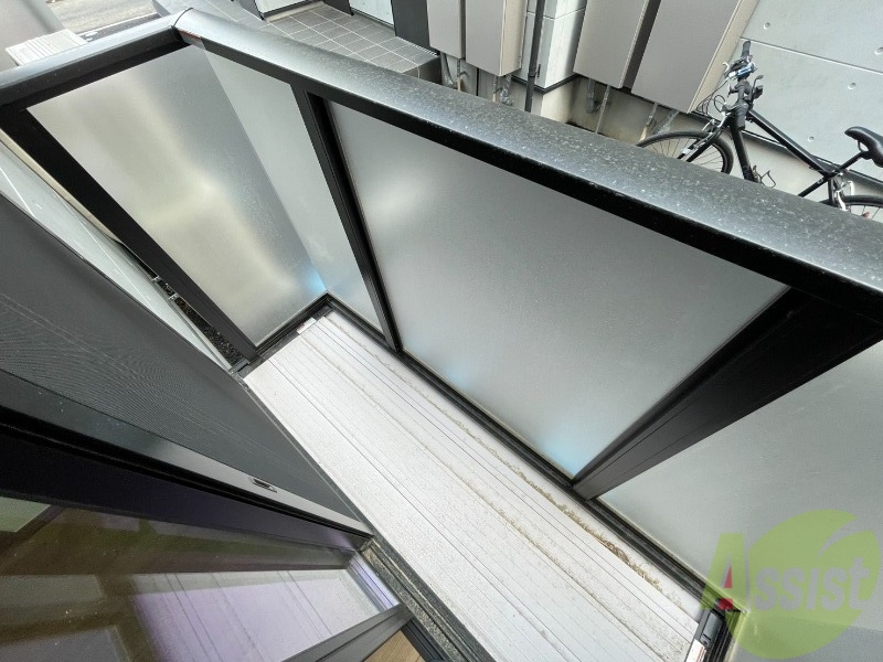 バルコニー　バルコニーが付いているので洗濯物も干せます！