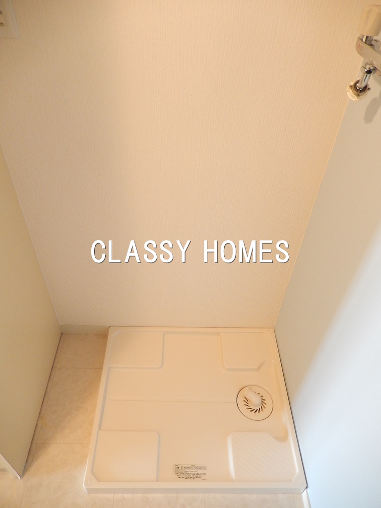 その他設備　1983年竣工　三越ゼームス坂マンション：洗濯機置き場