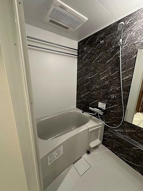 バス・シャワールーム　バス