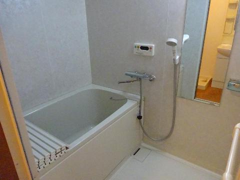 バス・シャワールーム　バス