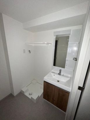 洗面設備　脱衣スペースもあります