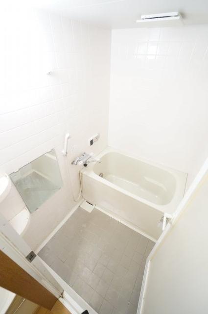 バス・シャワールーム　※同タイプの写真です。