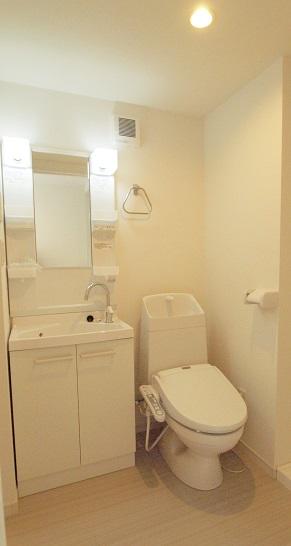 洗面設備　同一タイプ