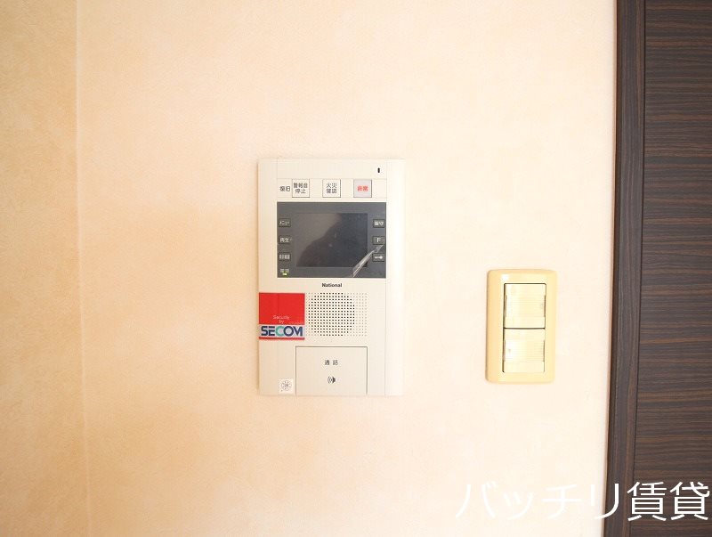 セキュリティ　別部屋の為現状を優先致します。