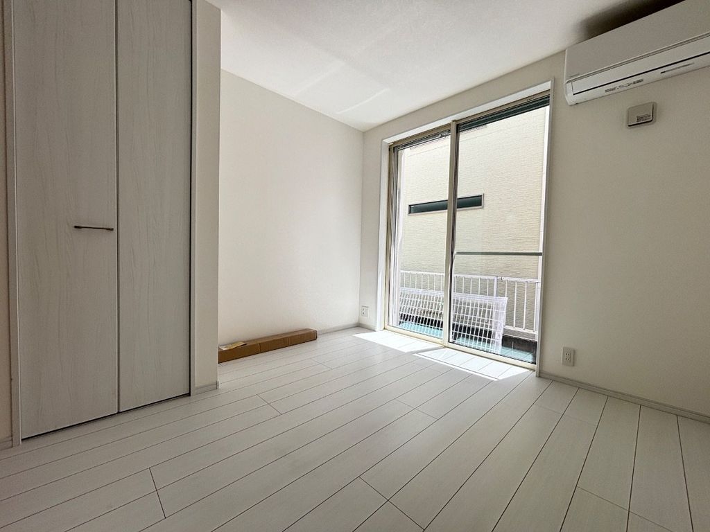 居室・リビング　バルコニー