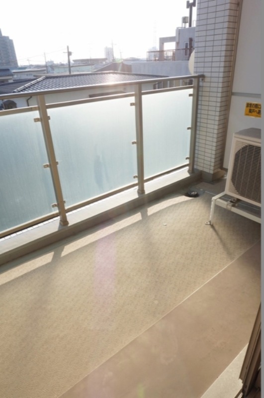 バルコニー　図面と現状に相違がある場合には現状を優先