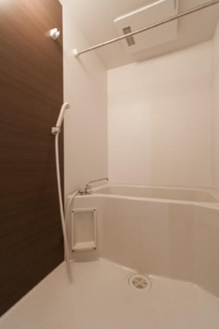 バス・シャワールーム　※写真は同タイプ住戸です。