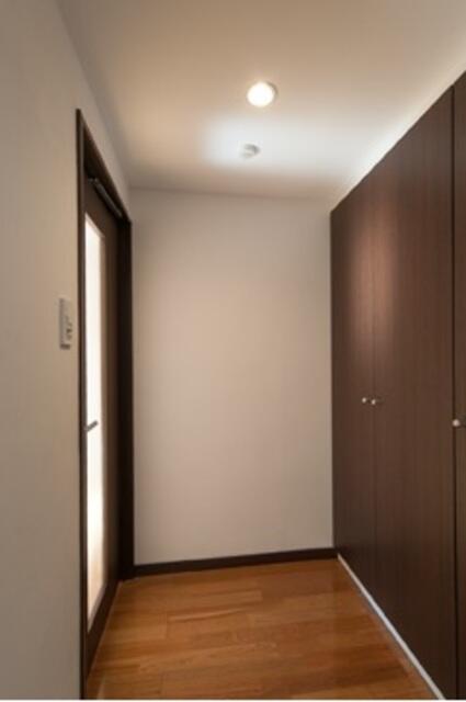 玄関　※写真は同タイプ住戸です。