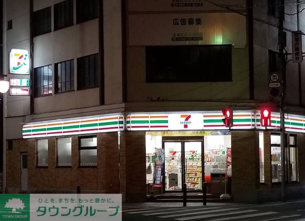 コンビニ　セブンイレブン熊谷駅東通り店（コンビニ）まで670m