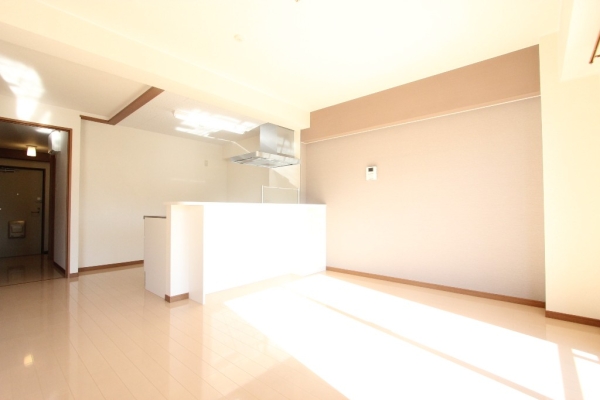 居室・リビング　LDK13.7と広めです