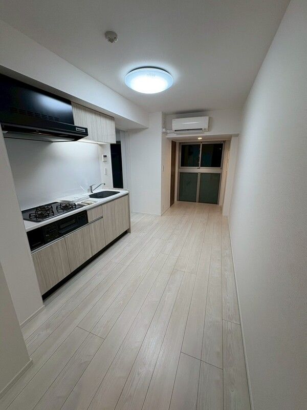 居室・リビング　☆明るい洋室☆