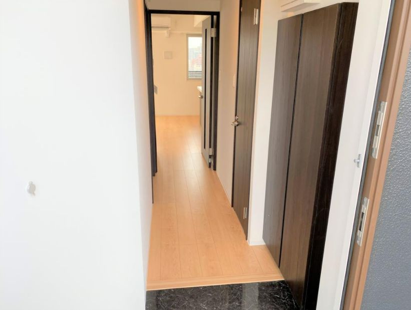 玄関　同施工会社施工物件の参考写真になります※現況優先