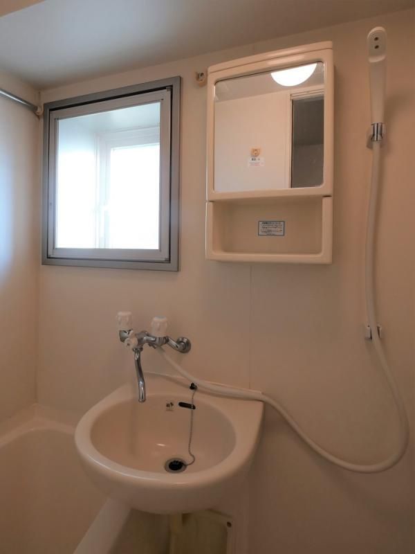 洗面設備　別タイプ参考写真　フォルトゥナ春日安藤坂　文京区春日2