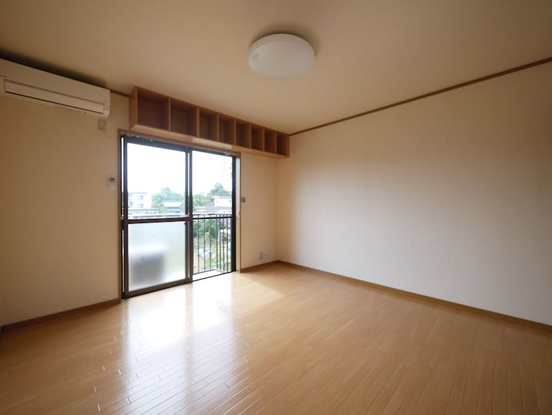 居室・リビング　洋室８帖