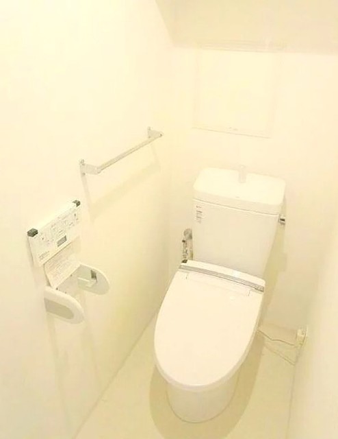 トイレ　他部屋同仕様タイプ。