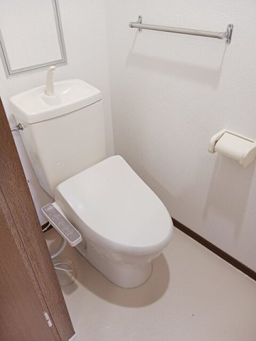 トイレ　コンパクトで使いやすいトイレです