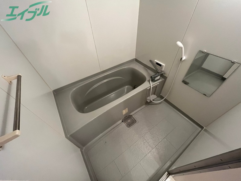 バス・シャワールーム　反転タイプ参考写真