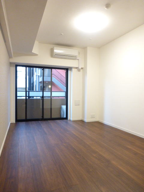 居室・リビング　内観