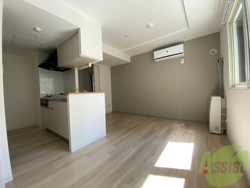 居室・リビング　広くてキレイなお部屋が広がっていて、充実した生活が送れそう。