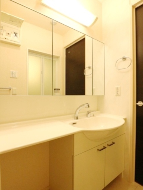 洗面設備　洗髪洗面化粧台