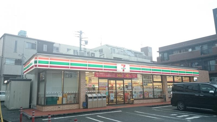 コンビニ　セブン‐イレブン 横浜狩場町店（コンビニ）まで478m