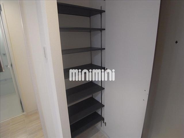 収納　シューズボックス