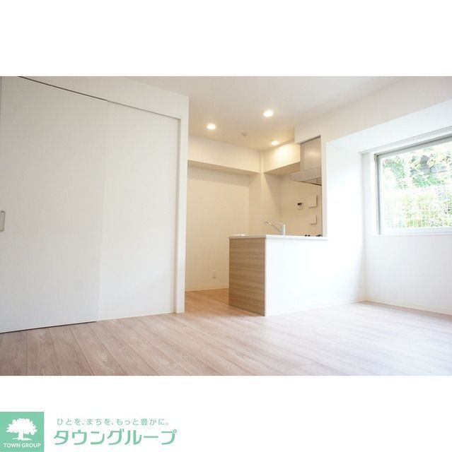居室・リビング　同タイプ写真転用-現況確認用