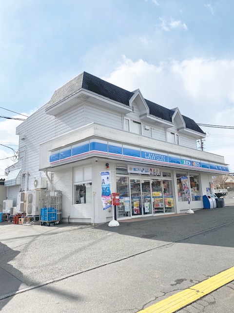 コンビニ　ローソン滝沢駅前店（コンビニ）まで225m