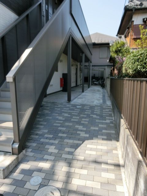 エントランス　お部屋へはこちらから