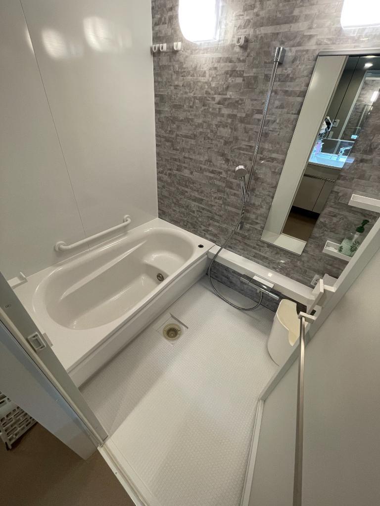 バス・シャワールーム　別部屋参考写真