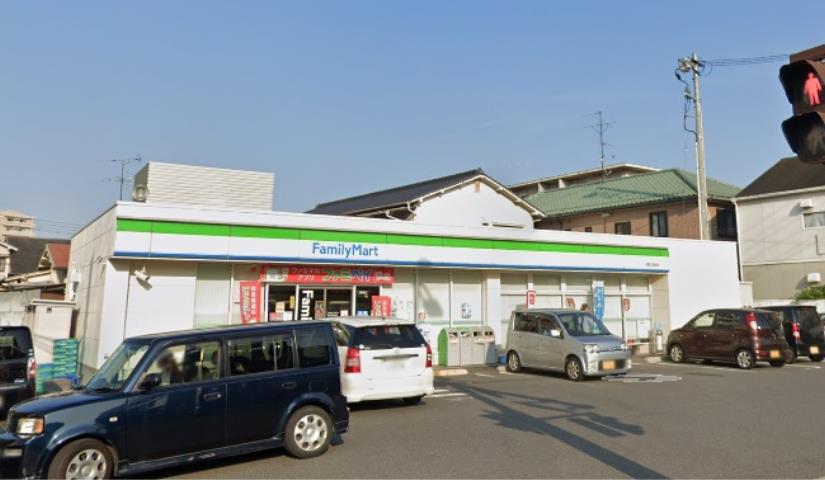 コンビニ　ファミリーマート（コンビニ）まで430m