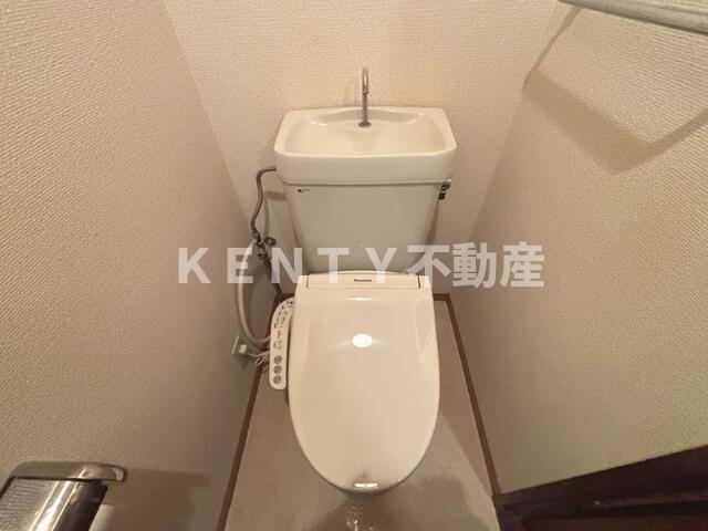 トイレ　清潔感のあるトイレです