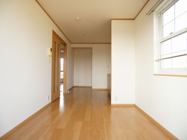 居室・リビング　快適に過ごせるエアコンが付いています♪
