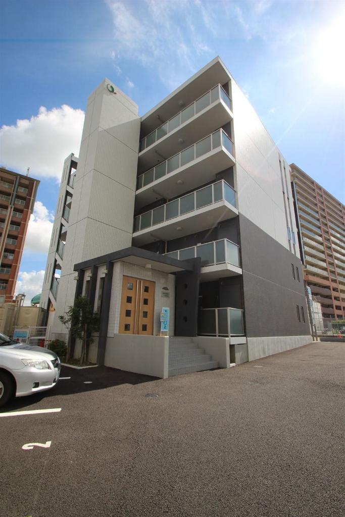建物外観　1F店舗、２Ｆは事務所となります。