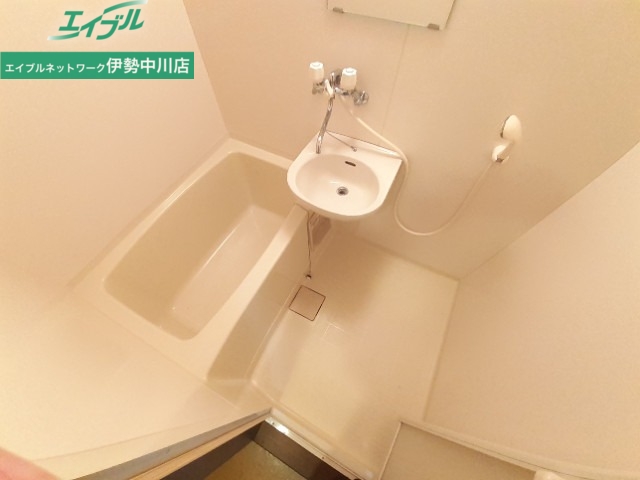 バス・シャワールーム　別部屋同タイプ