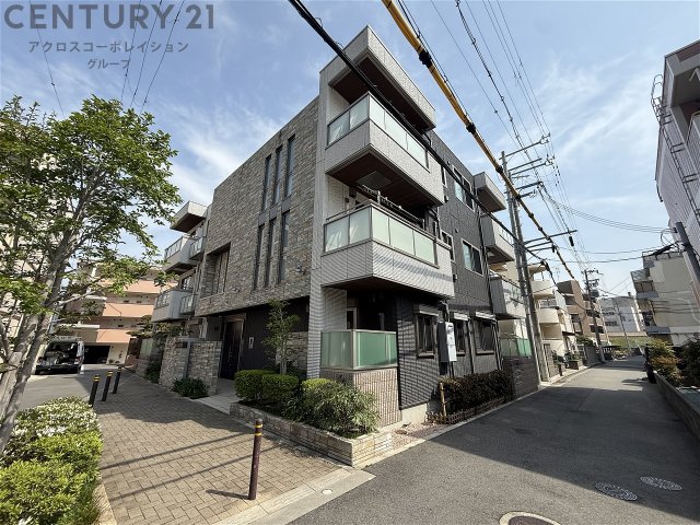 建物外観　オートロック・モニター付きインターホンで安心♪