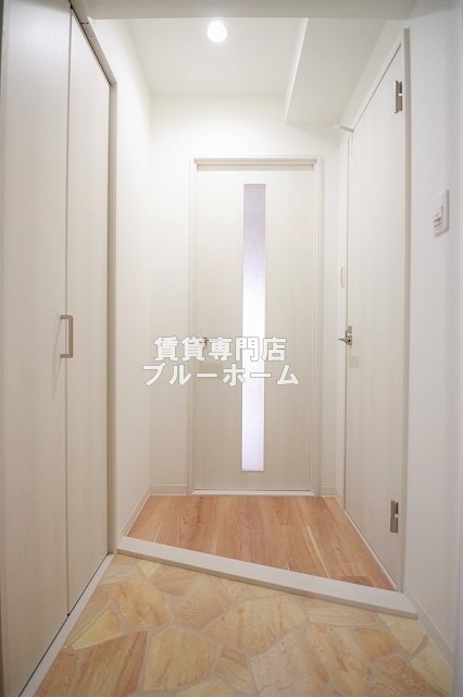 玄関　明るい玄関ですね！