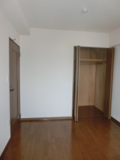 収納　※別のお部屋のお写真です