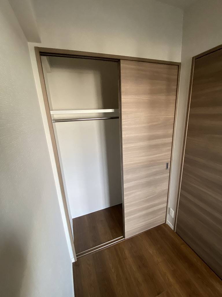 収納　☆床のカラーは、ホワイトです。
