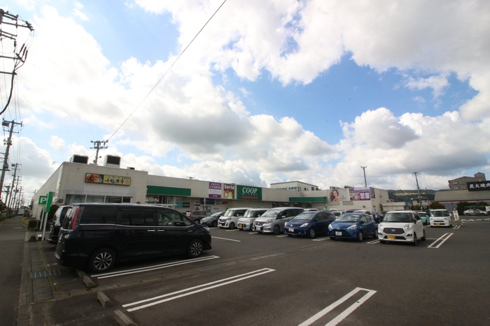 スーパー　COOP（スーパー）まで300m