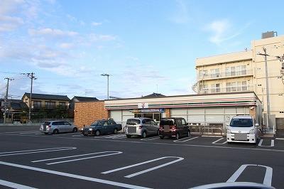 コンビニ　セブンイレブン新潟寺尾台2丁目店（コンビニ）まで571m