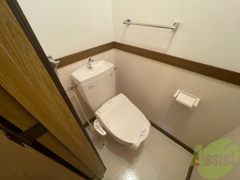 トイレ　シャワートイレ仕様です！今や欠かせません。