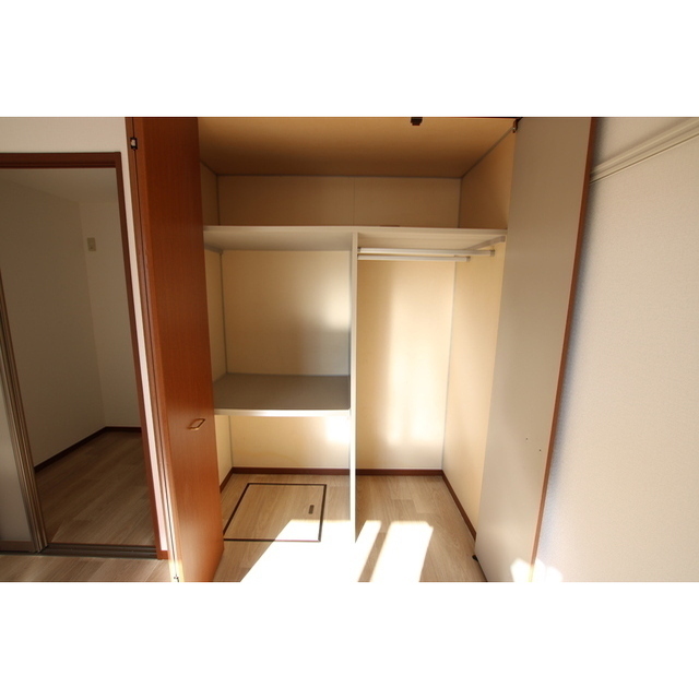 収納　★荷物も服収納出来ます