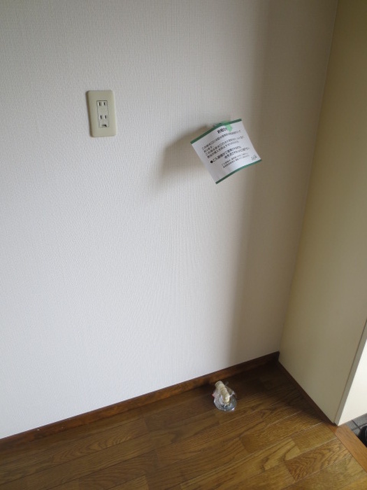 その他設備　別部屋写真、洗濯機置き場