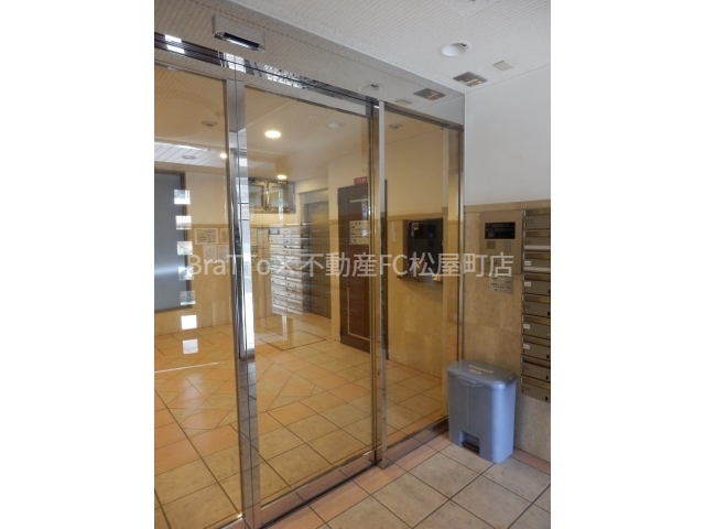 その他共有部分　マンション共有部分（オートロック付き）