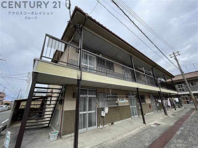 建物外観　敷地内に駐車場あります！